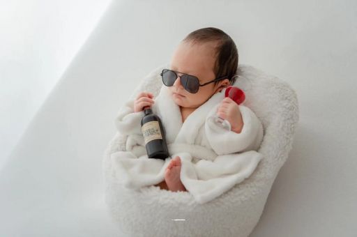 鞍山怀孕多久出现呕吐